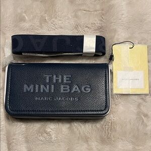 ❤️NEW!!!❤️Marc Jacobs Dark Blue Sea Mini Bag option of belt or shoulder bag.
